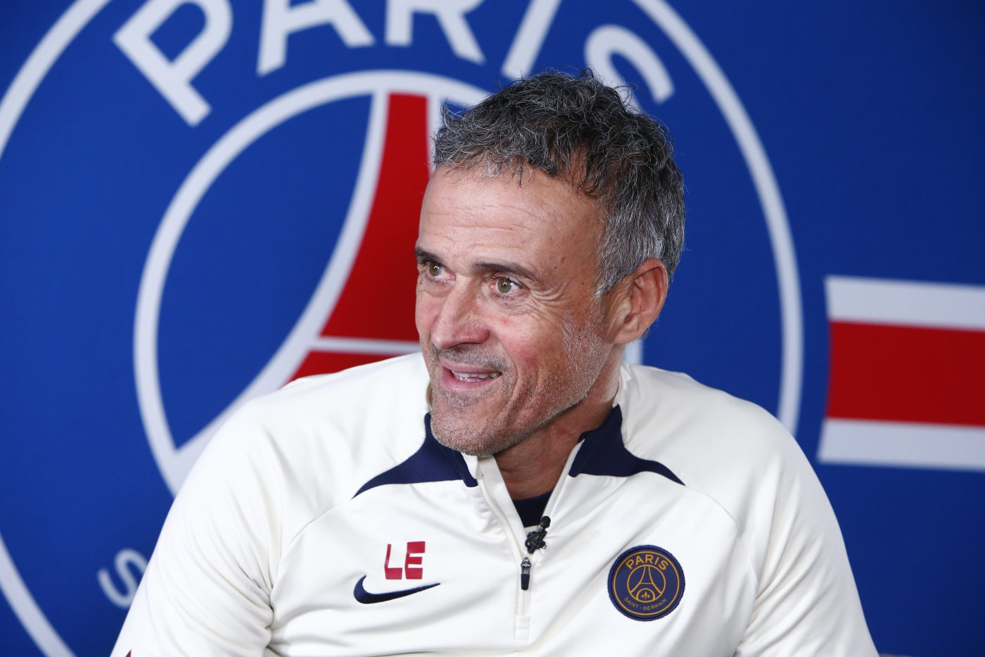 Mercato  PSG : Ce défenseur réclamé par Enrique