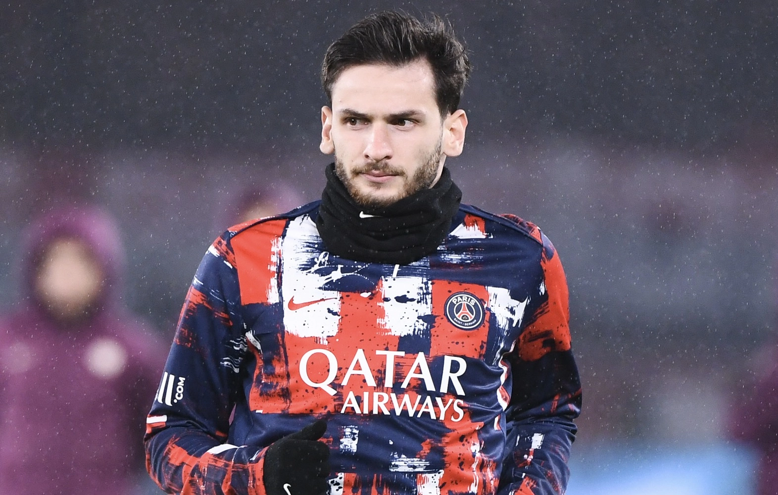 Mercato  PSG : Khvicha Kvaratskhelia, un départ inévitable qui fait à nouveau parler